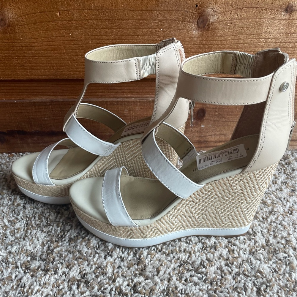 Antonio Melani wedges